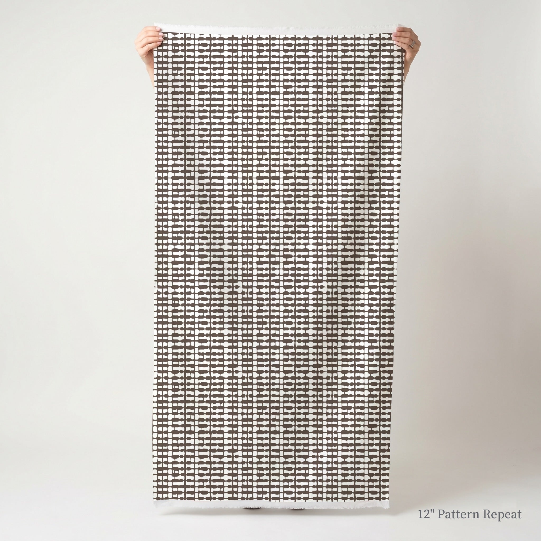 Bronwyn - Fabric - Linen Rowe