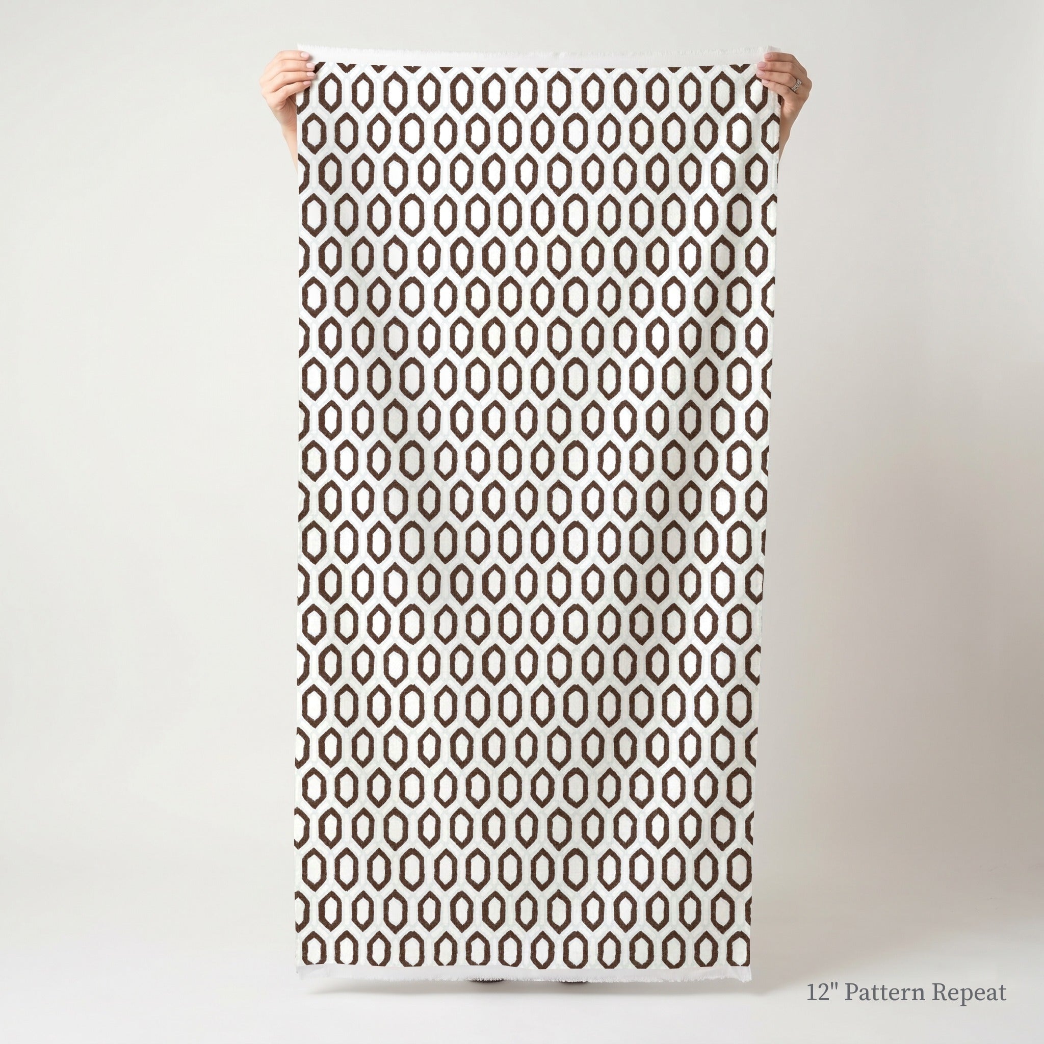 Isola Brienne - Fabric - Linen Rowe