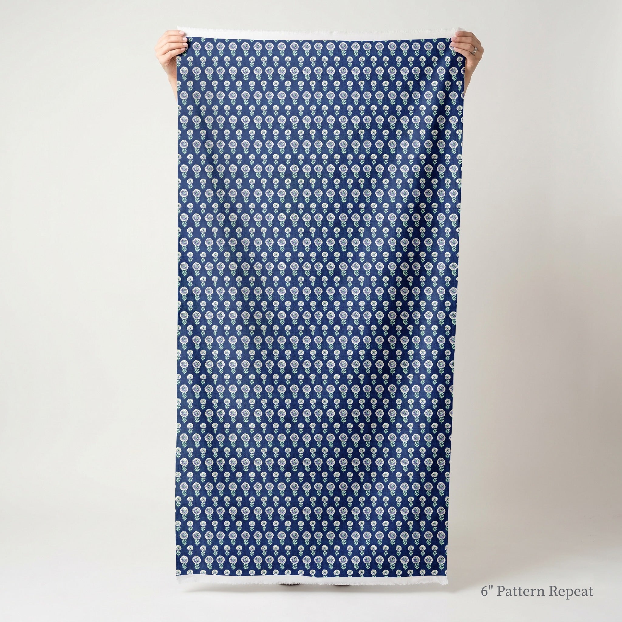 Torquil Bloom - Fabric - Linen Rowe